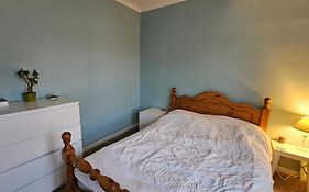 Double Room In Prestonfield Flat